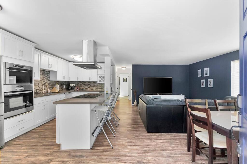Epicurean Remodel In Central Location. Сиэтл Экстерьер фото